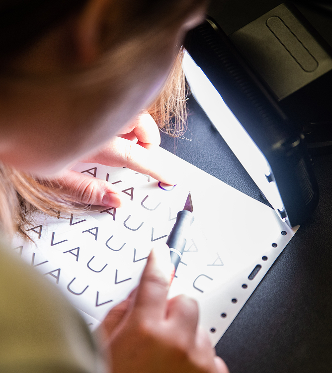 AvaUV decals getting cut